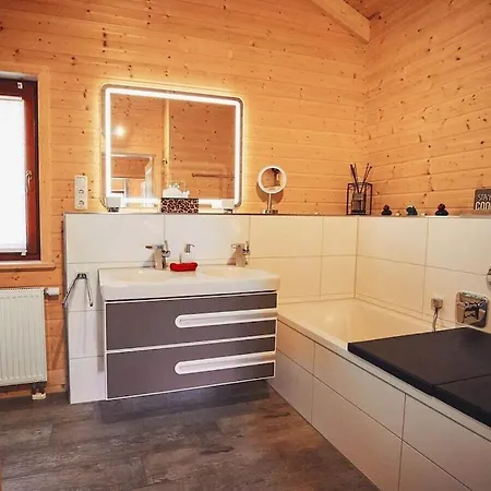 In With Swimming Pool Hébergement de vacances